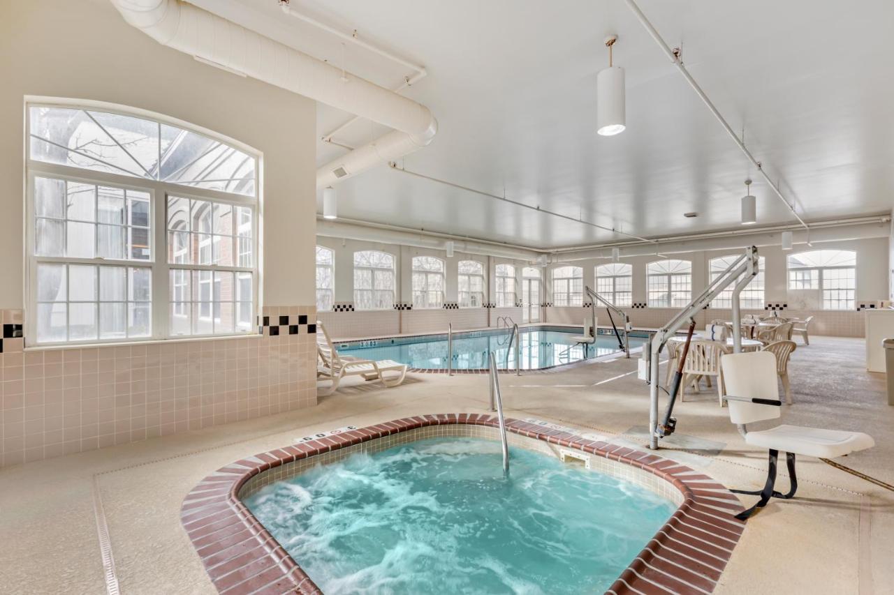 Country Inn & Suites By Radisson, Elk Grove Village-Itasca Bagian luar foto