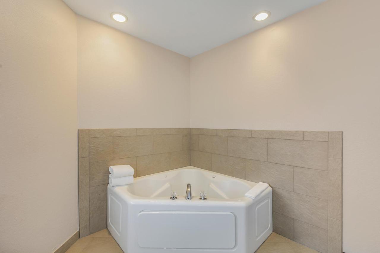 Country Inn & Suites By Radisson, Elk Grove Village-Itasca Bagian luar foto