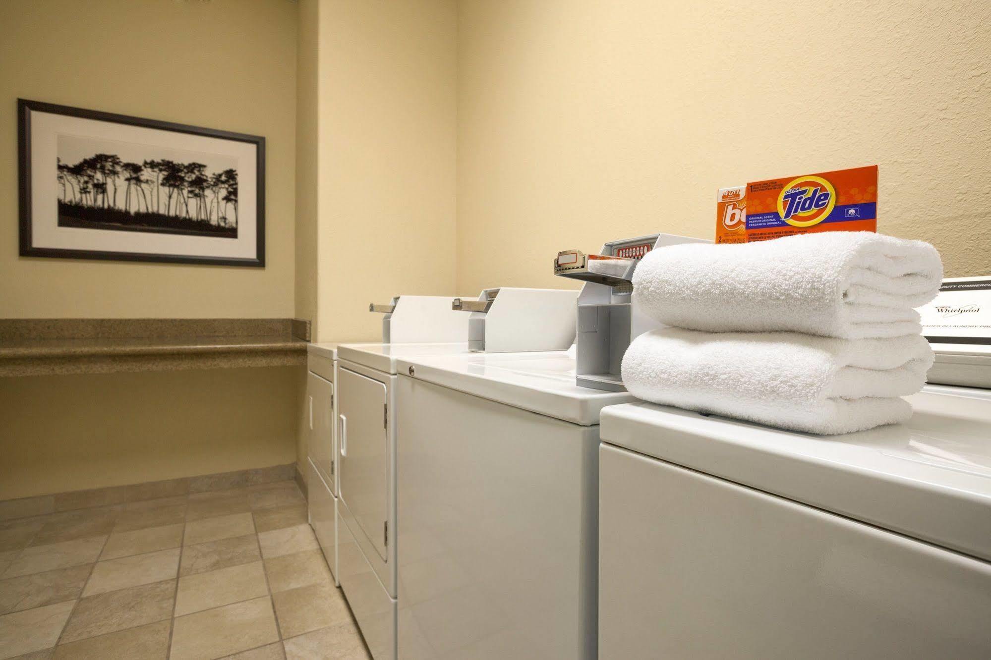 Country Inn & Suites By Radisson, Elk Grove Village-Itasca Bagian luar foto